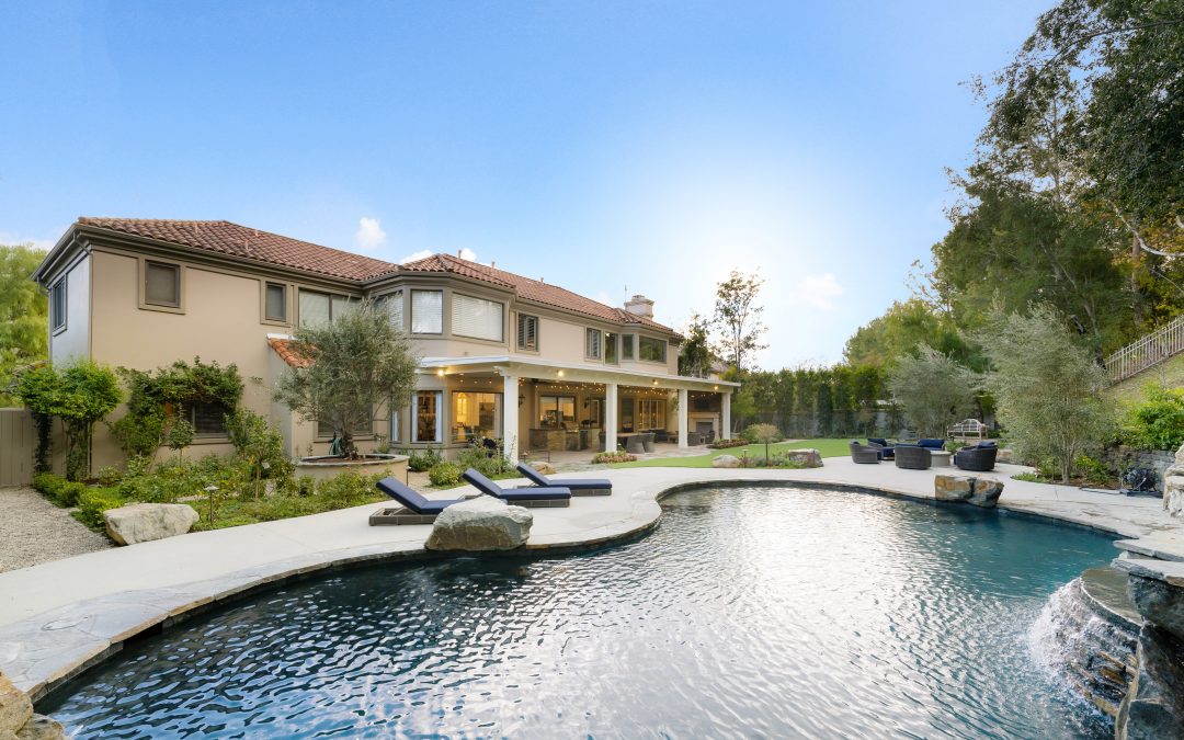 Solar Electricity vs. Solar Pool Heating: What’s the Difference and Which One Fits Your Home?