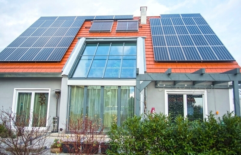 solar-panels-pge-power-outage-battery-storage-sacramento-f587b740-8f65-4ac9-89a9-53b8767da772 9f6780c9-5dc1-4f0d-aa4c-f922b850dc52